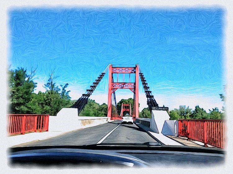 pont rouge générateur d'amaxophobie